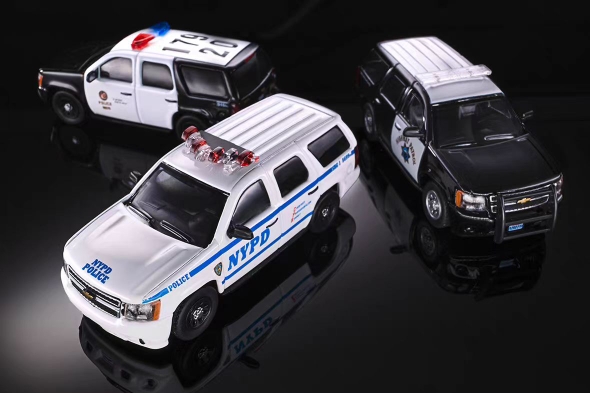 596 Model 1/64 雪佛兰塔河 Tahoe 纽约洛杉矶警察局 加州高速 - 图3