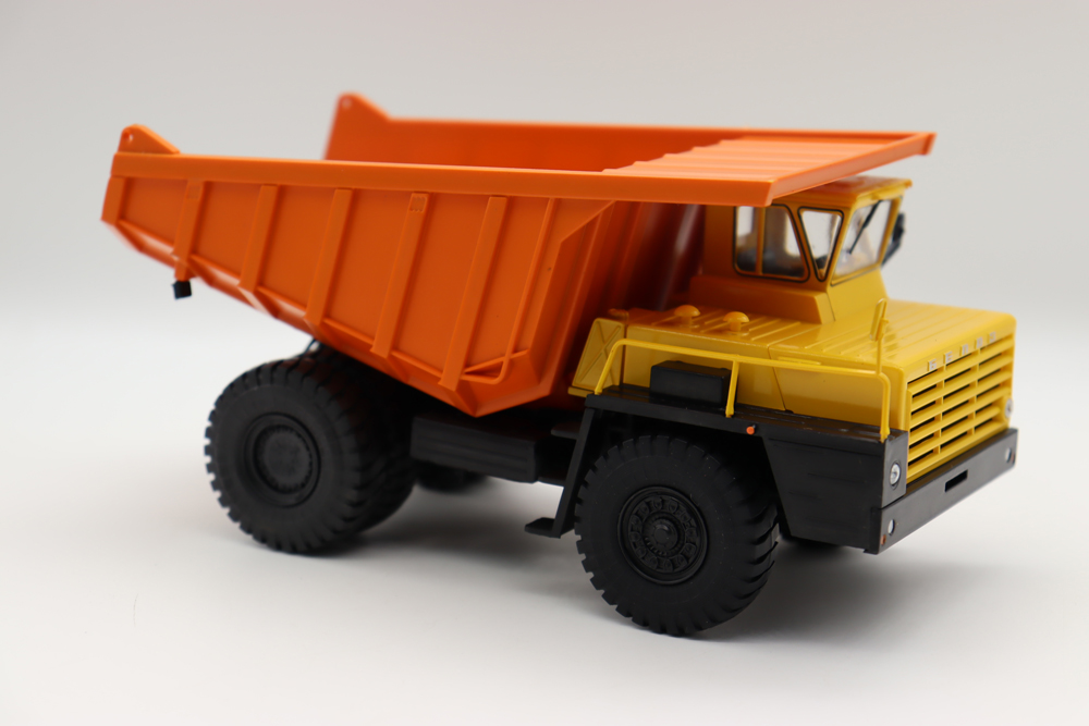 外贸1/43合金车BELAZ 7510苏联别拉斯自卸车大型矿运卡车模型摆件-图0