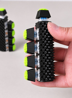跨境新品5 Finger Fidget Clicker疼疼乐手指五指解压键轴点击器