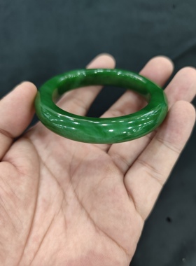 和田碧玉手镯冰底浓绿满色老料手镯无裂无黑质地细腻圆润55圈口