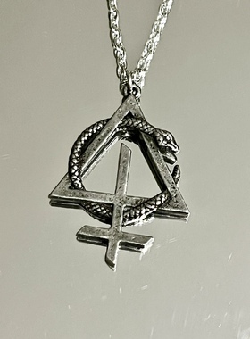 英国A牌巨兽乐队灵蛇十字架项链