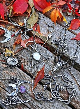 RESTYLE项链东欧哥特新月荆棘