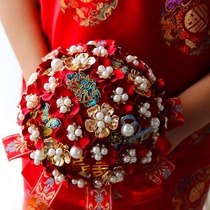 Show and red pearl handmade bridal hand hold floral material diy to give bestie wedding gift finished gift box dress