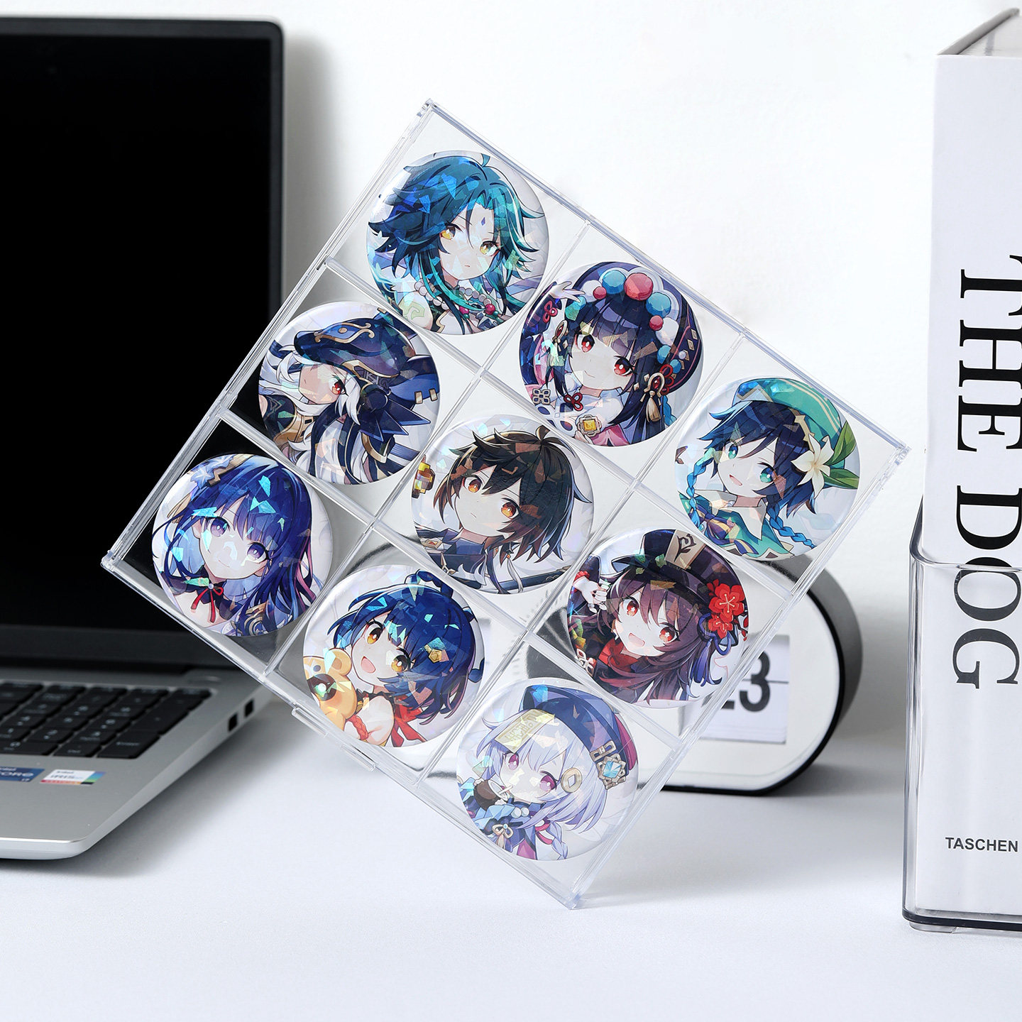 吧唧收纳盒九宫格吧唧展示架翻盖超薄亚克力分隔盒9分格透明盒子,淘宝优惠券,粉丝福利购,淘宝优惠卷