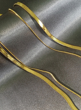 冷淡风双层叠戴钛钢18k金蛇骨链