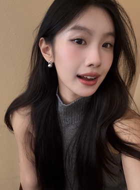 珍珠耳环气质时尚通勤女