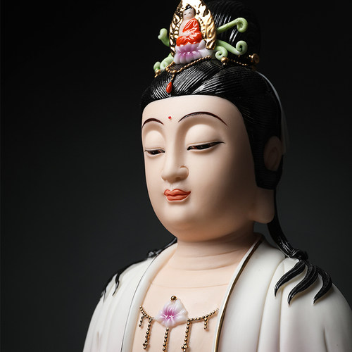 戴玉堂陶瓷摆件《坐古莲自在水月观音菩萨》陈戴茹观世音佛像装饰 - 图2