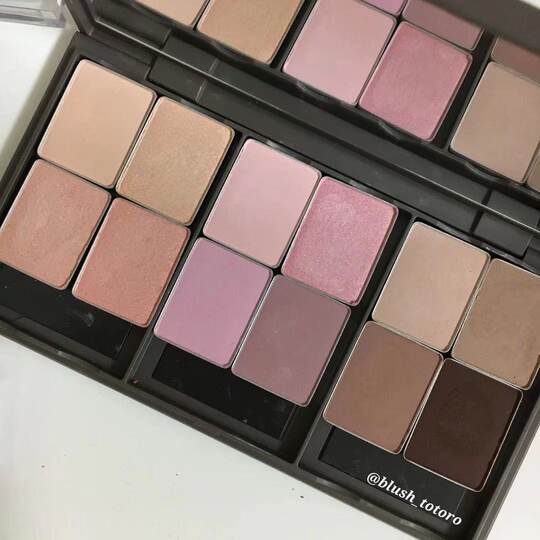 Holika Monochrome Eye Shadow