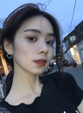 小众设计感高级耳环耳钉女银针个性几何潮无耳洞耳夹气质方形耳饰
