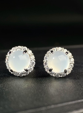 S925银耳针玉髓耳钉女蛋面鸽子蛋高冰帝王绿耳饰新中式圆包满钻款