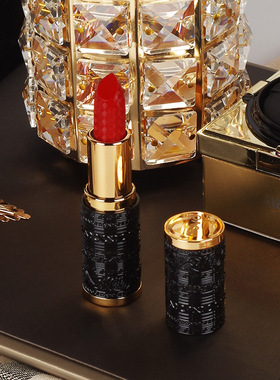 样板房衣帽间梳妆台卧室摆件颈模饰品化妆刷口红轻奢软装道具组合