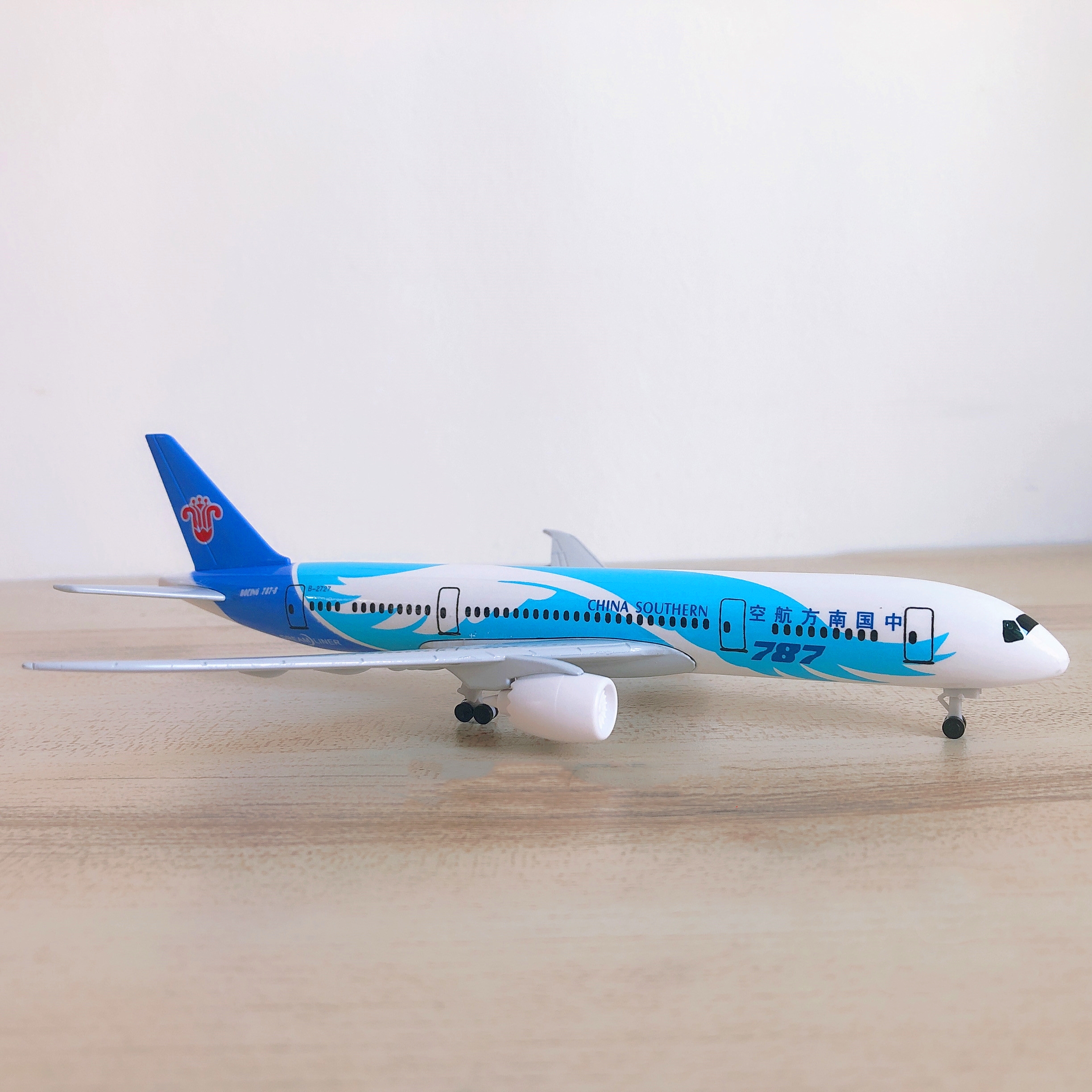 20CM仿真模型飞机玩具东航空客带起落架轮子合金客机玩具 - 图2