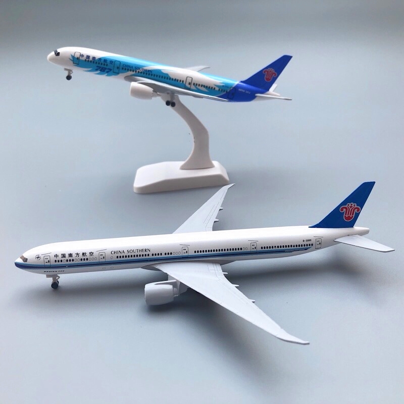 20CM仿真模型飞机玩具东航空客带起落架轮子合金客机玩具 - 图0