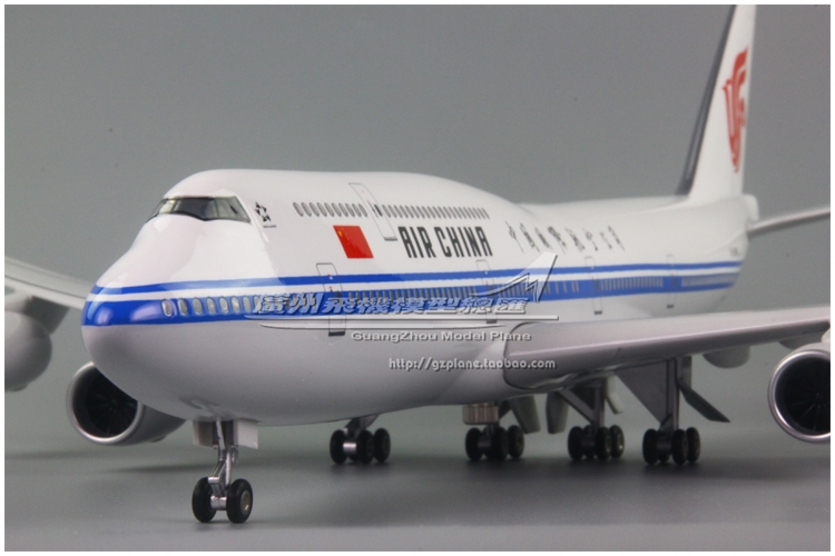 中国国际航空B747-8感应LED灯起落架树脂仿真客机飞机模型1:150 - 图0