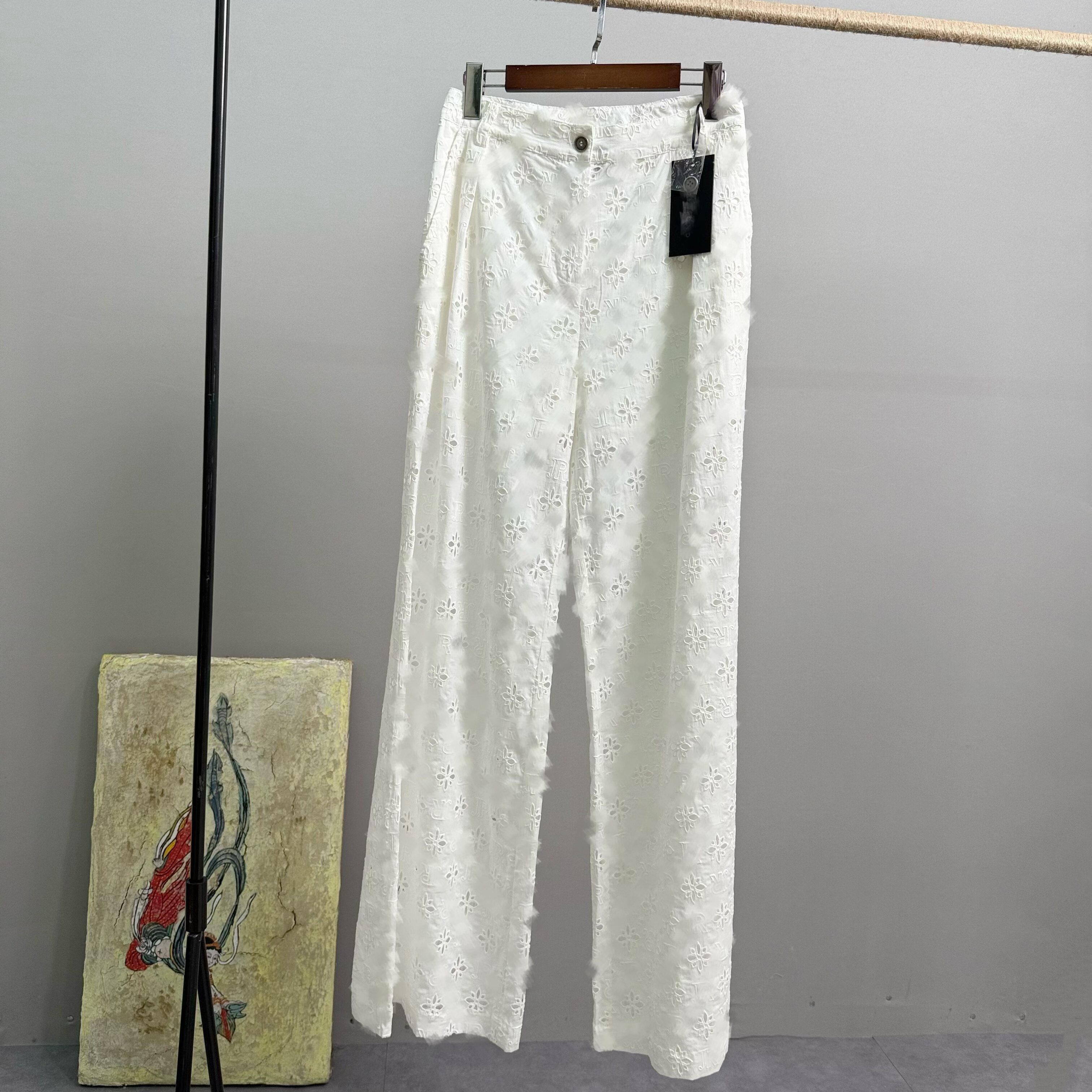 外贸单意大利奢时尚宽松镂空刺绣衬衫阔腿裤上衣短裤修身连衣裙女,淘宝优惠券,粉丝福利购,淘宝优惠卷