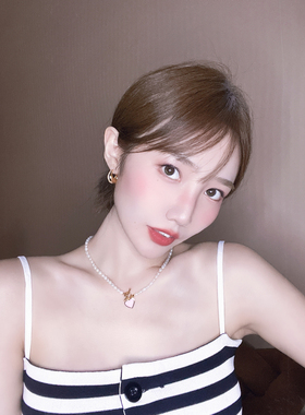 CHICWANG珍珠贝母镀金爱心锁骨链