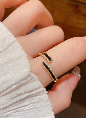 轻奢黑色简约高级感戒指