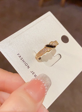 轻奢X字母爆闪高级感戒指