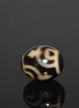 天然藏式达洛虎牙宝瓶天珠