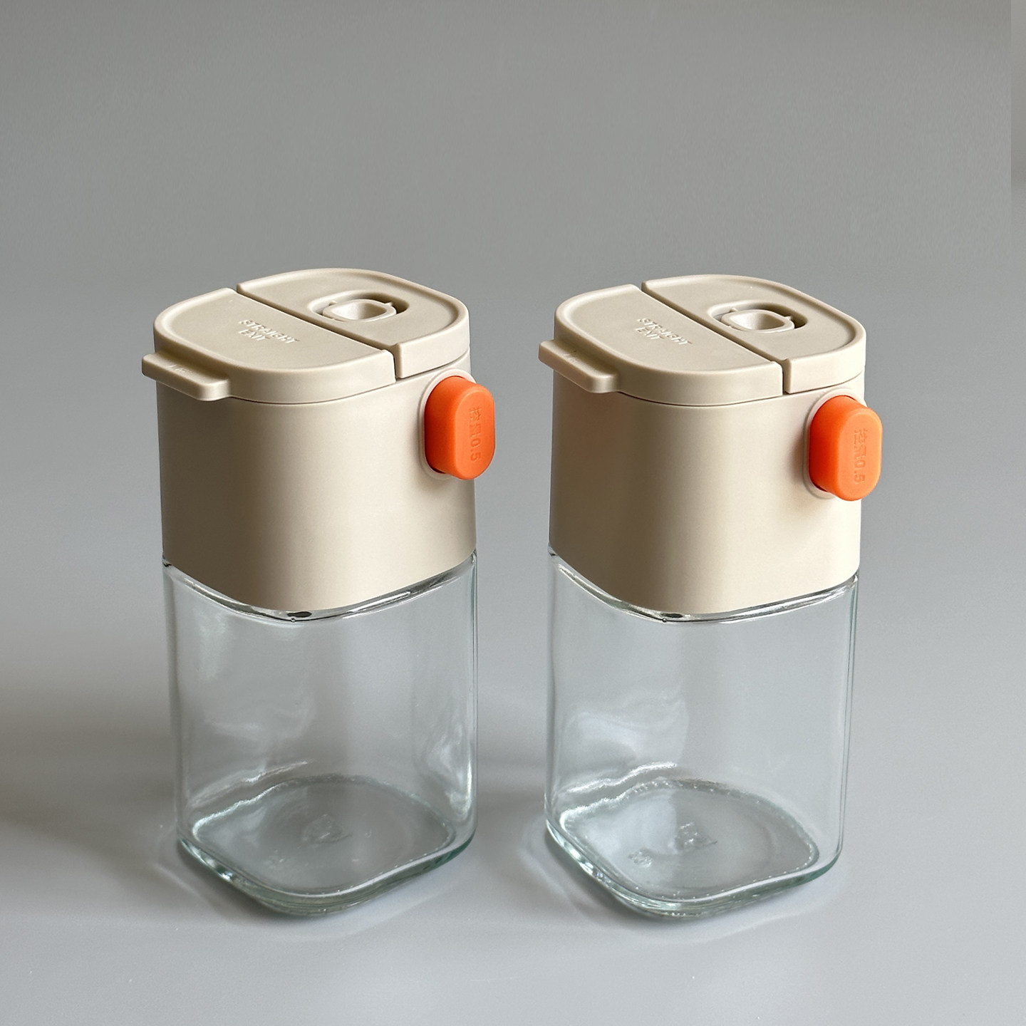 定量盐罐调料瓶 二合一味精颗粒胡椒粉防潮密封调味罐 控盐瓶0.5g,淘宝优惠券,粉丝福利购,淘宝优惠卷