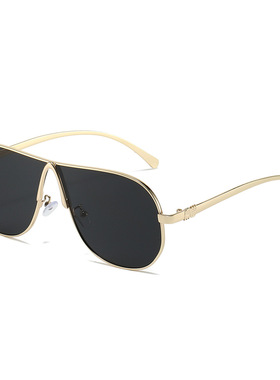 2026新款金属大框太阳镜装饰走秀