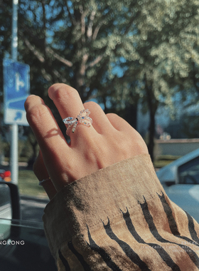 拍不出来的闪耀，水晶戒指