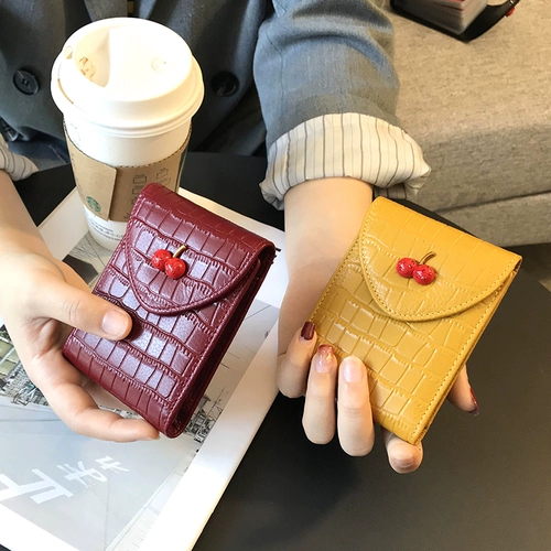 Картхолдер, маленькая изысканная вместительная и большая небольшая дизайнерская брендовая сумка через плечо, коллекция 2023