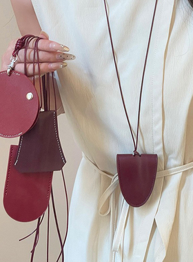 复古挂脖磁吸皮革眼镜夹项链百搭