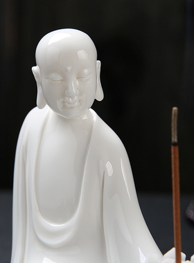 白瓷新中式风茶室小沙弥空间装饰