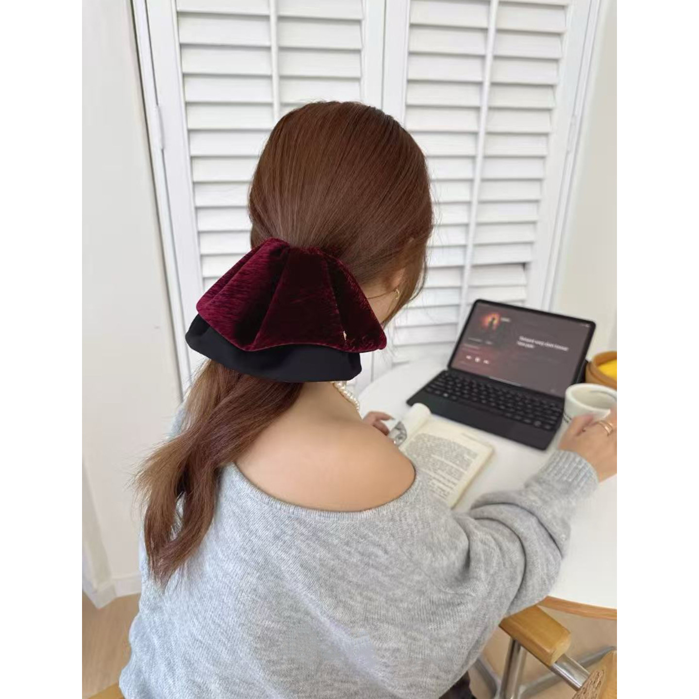 高级感秋冬天纯色丝绒裙摆优雅马尾抓夹女韩国气质后脑勺半扎发夹,淘宝优惠券,粉丝福利购,淘宝优惠卷