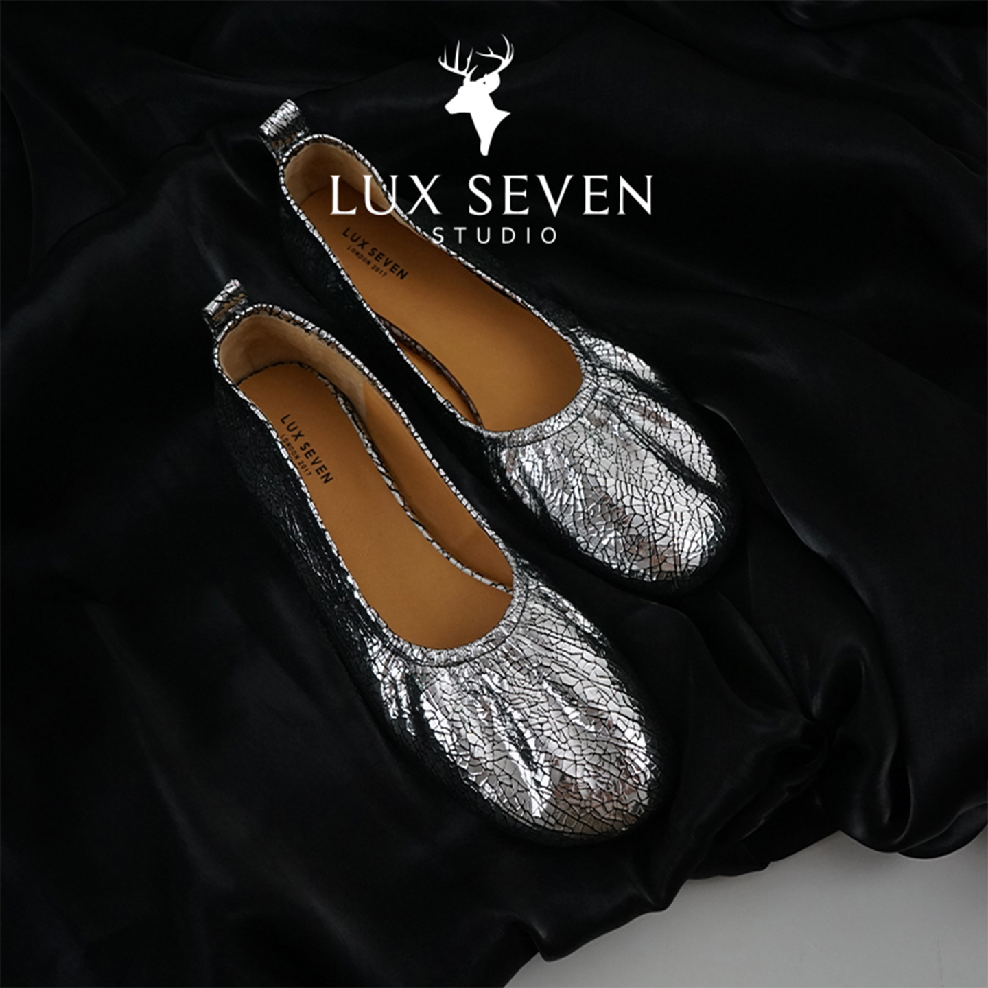 17号的下午| 波光粼粼炒软太空银色芭蕾鞋玛丽珍奶奶鞋平底单鞋女 - 图1