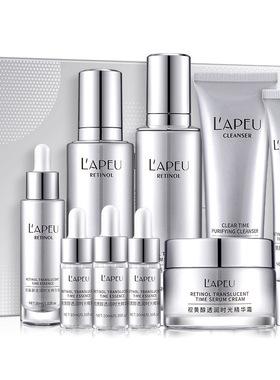 设计师推荐样板房卫生间化妆品