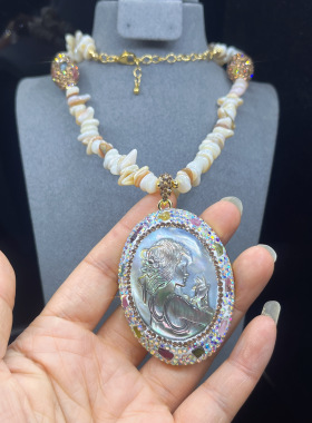 法式复古贝壳美人雕刻吊坠秋冬毛衣链坠子长链配件吊坠厂家批发