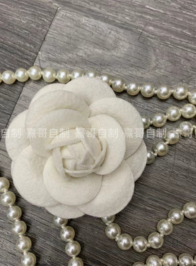 女茶花朵装饰项链搭配连衣裙裙子