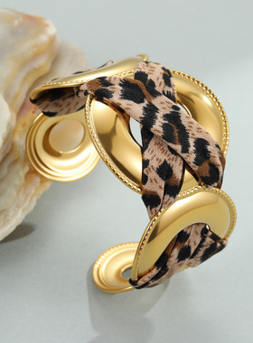 豹纹丝带金色编织宽手镯夸张