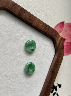 天然缅甸翡翠A货 甜甜圈大环一对 耳线  颜色阳绿 种水好