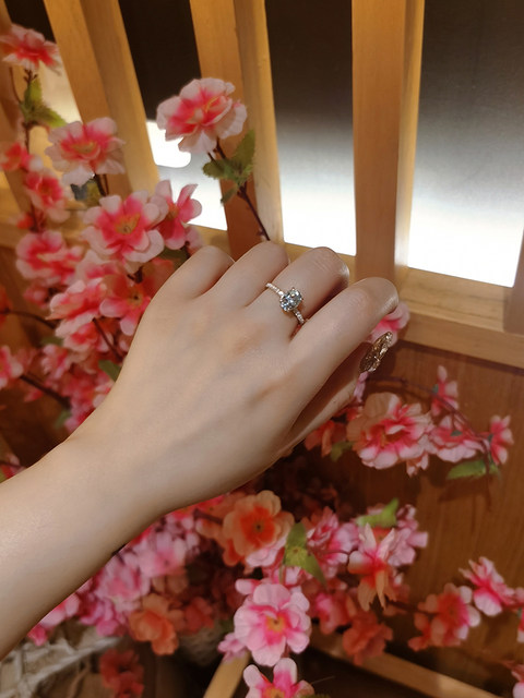 Light luxury colored gemstone laboratory artificial sapphire for women