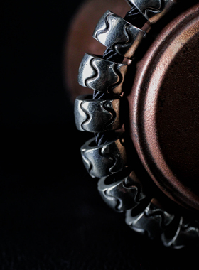 高级轻奢小众男手链手串平安扣手环吉祥欧美朋克重金属男友礼物