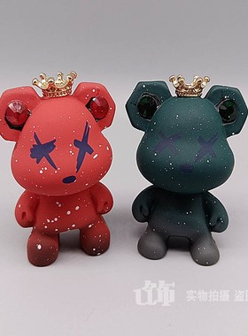 创意卡通可爱皇冠小熊桌面摆件办公室工位汽车内饰微景观蛋糕装饰