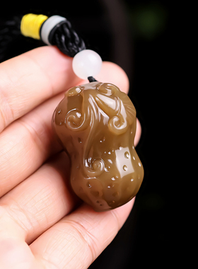 和田玉糖料花生如意手把件