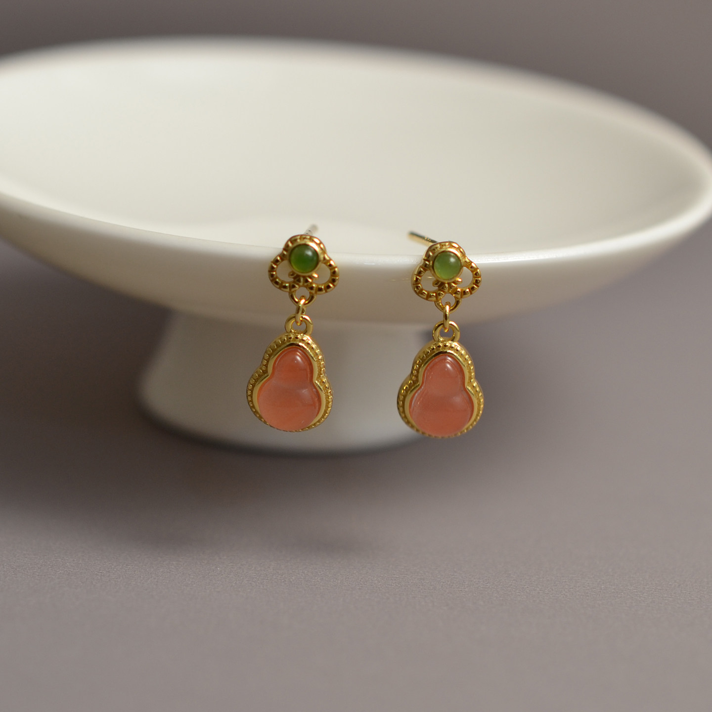 925银镀金水红南红玛瑙葫芦耳钉 国风复古耳环女 气质精致耳饰,淘宝优惠券,粉丝福利购,淘宝优惠卷