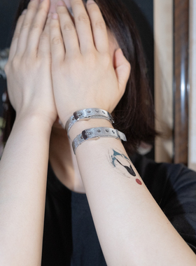 小众日本朋克风皮带扣钛钢手环