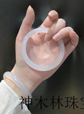 冰种白玛瑙荔枝冻白月光玉髓手镯香槟金扁条高冰小叮当女款玉镯子