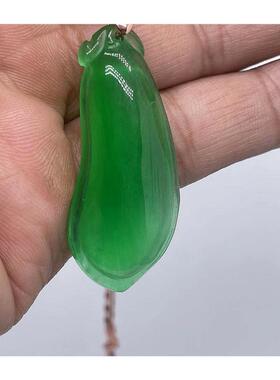 翡翠色玉石雕刻福瓜吊坠冰种满色帝王绿男女款阳绿色毛衣项链玉佩