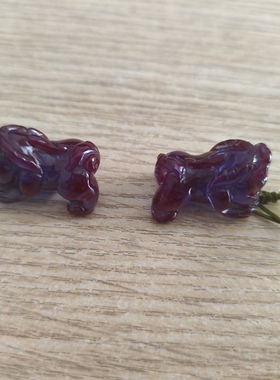 中东蜜蜡貔貅雕刻手机链手机坠紫面蓝精灵变色款吊坠饰品老料