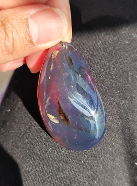 天然琥珀蜜蜡缅甸棕红珀变色龙虫珀吊坠机油绿膜很厚千足虫