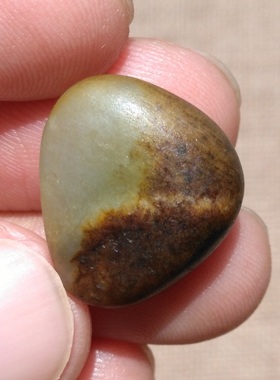 和田玉一口气独籽籽料原石手链