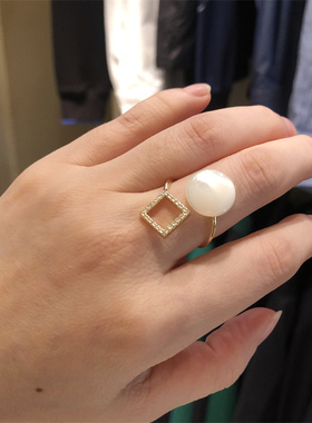 欧洲潮牌珍珠贝母开口镂空菱形