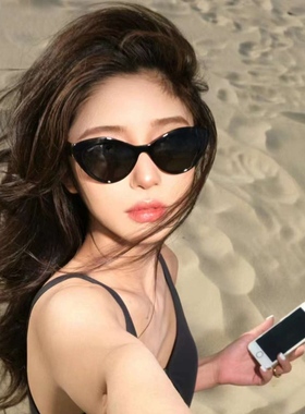 甜酷黑复古猫眼墨镜女白色框方圆脸太阳眼镜高级感网红韩版度假