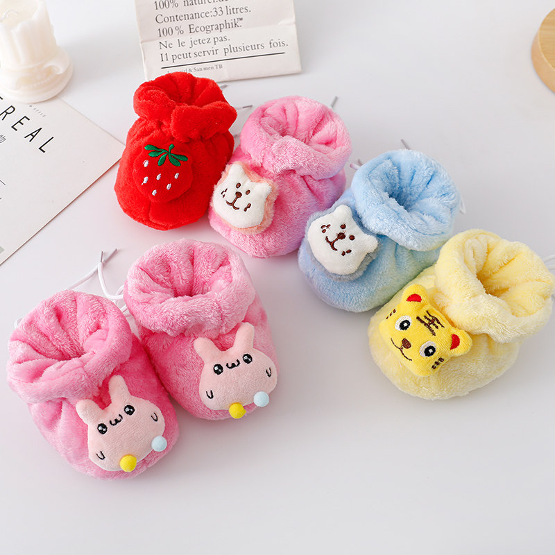 新生儿秋冬季小棉鞋初生儿男女宝宝0-3-6个月1加绒软底鞋子婴儿鞋